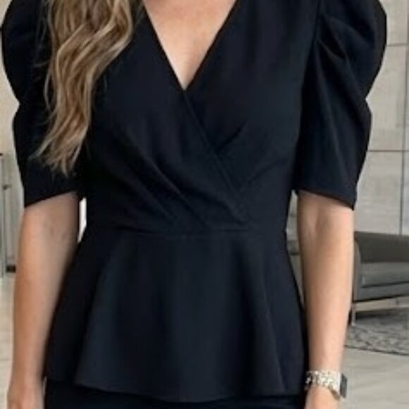 NWOT Puff Sleeve Blouse - Picture 2 of 4